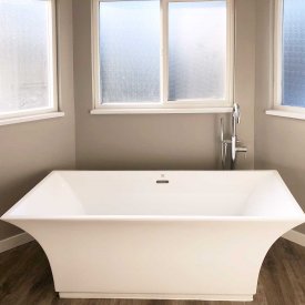 Standalone Bathtub